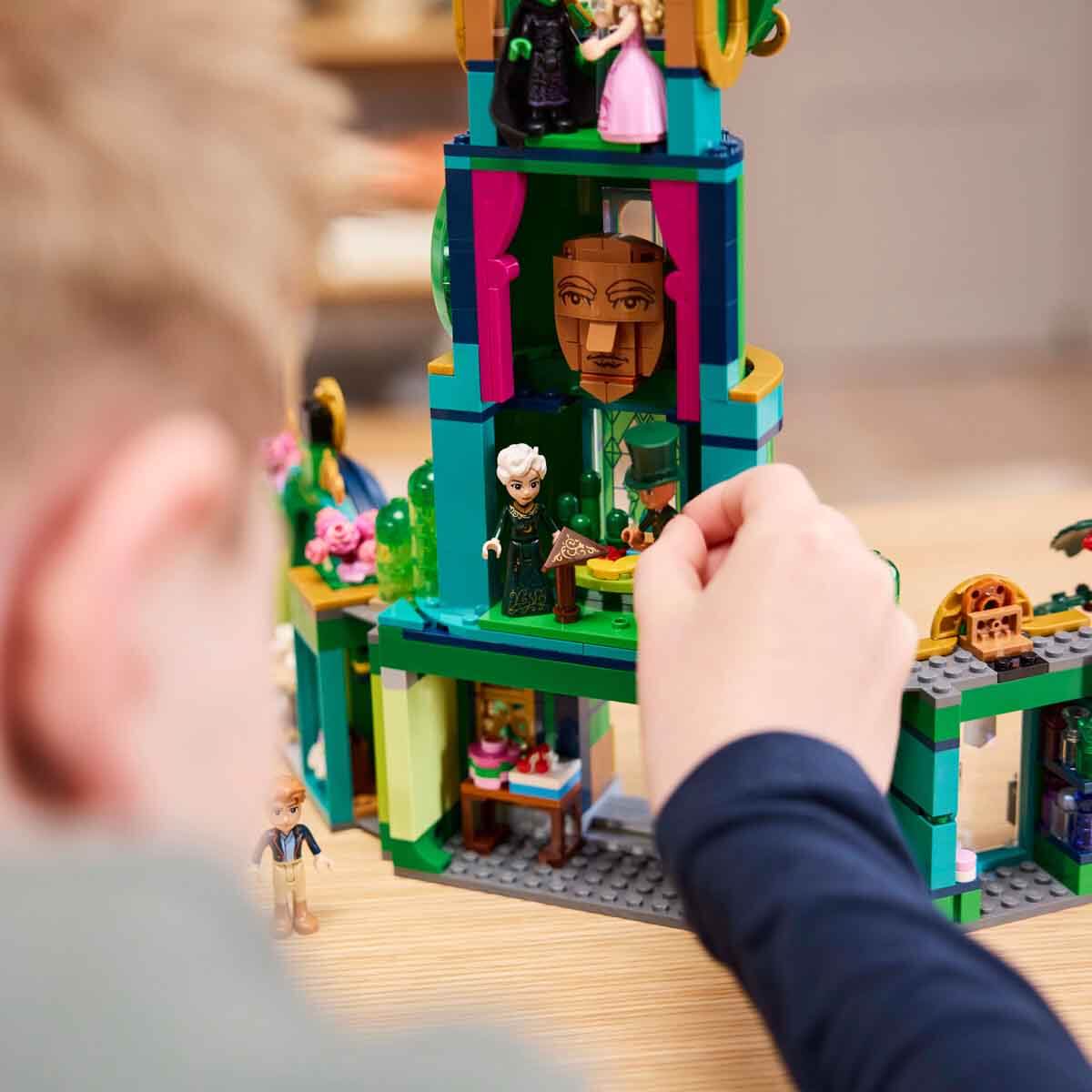 undefined - 496b5_LEGO_Wicked_Emerald_Cityye_Hos_Geldiniz_75684_.jpg