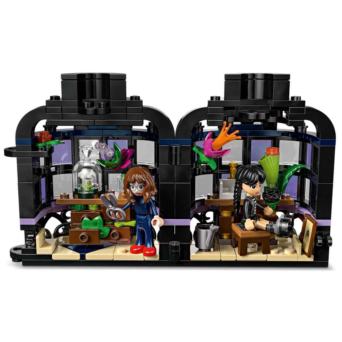 undefined - 4b191_LEGO_Wednesday_Siyah_Yildiz_Cicegi_76784_.jpg