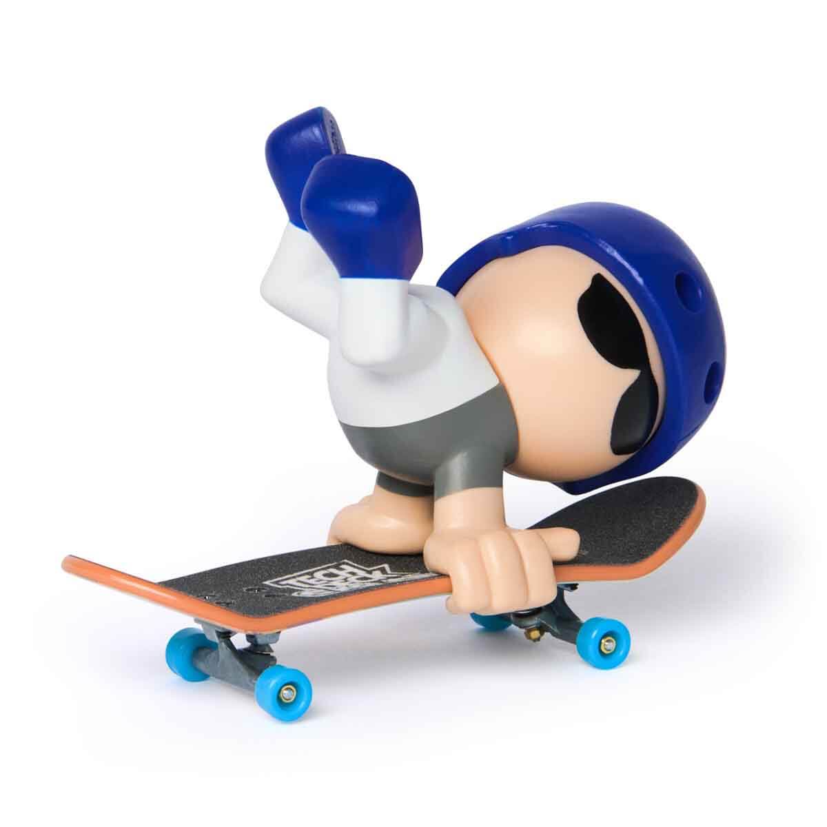 undefined - 4d9a3_Tech_Deck_SK8_Crew_Figurlu_Parmak_Kaykayi_S1.jpg