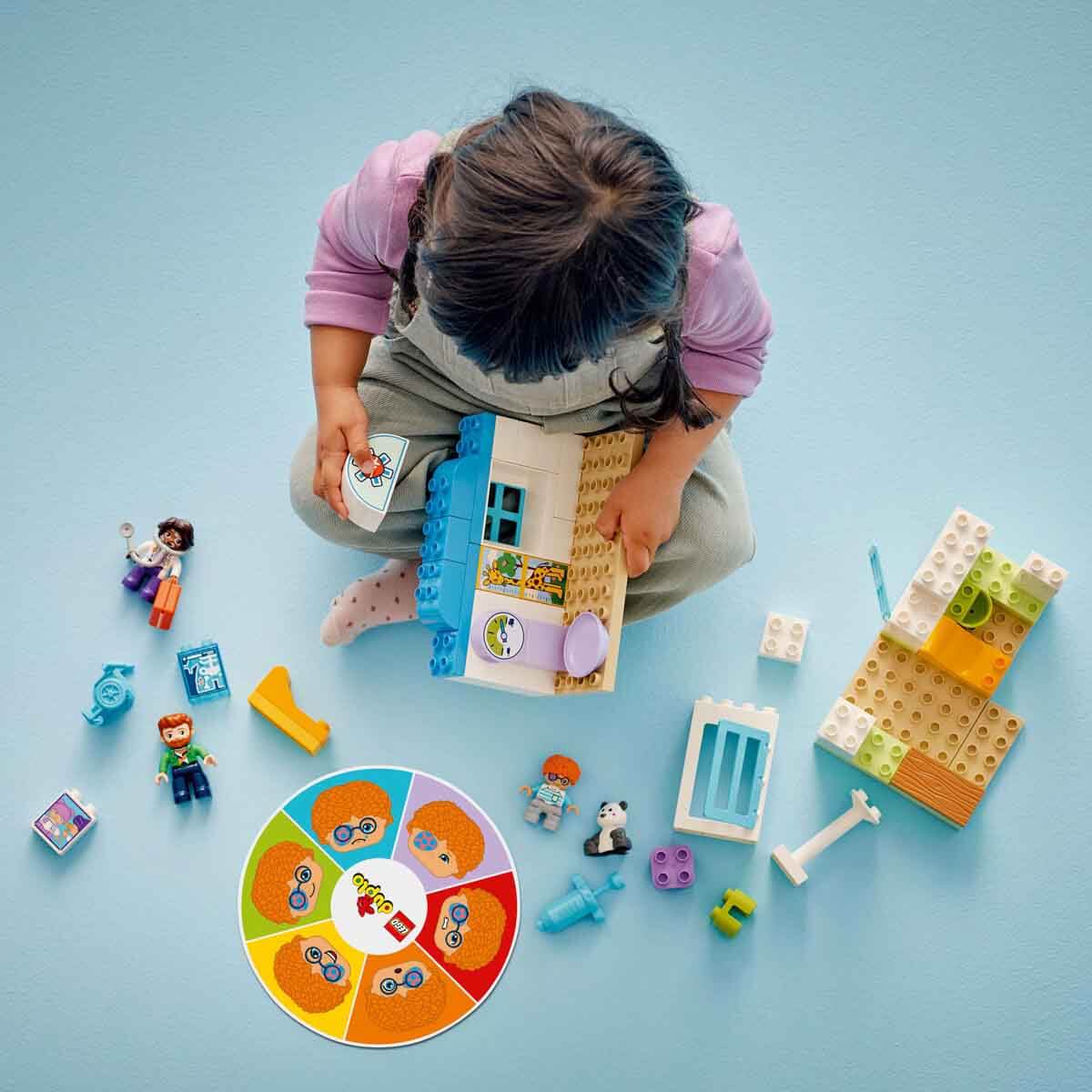 undefined - 4de2e_LEGO_DUPLO_Kasabasi_Ilk_Doktor_Ziyareti_10449_.jpg