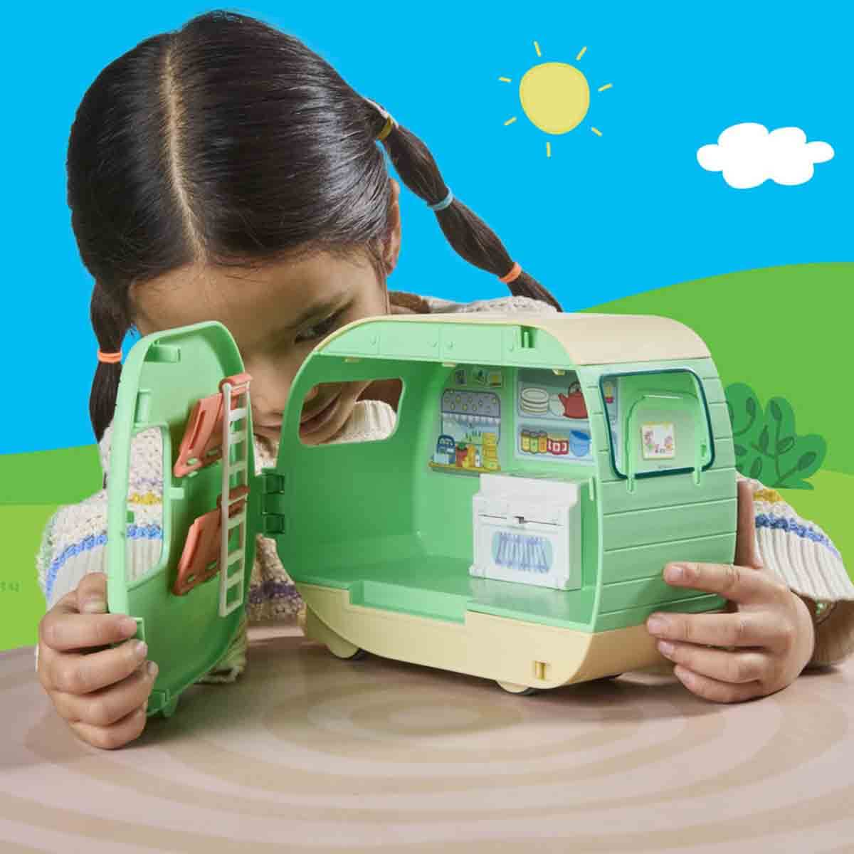 undefined - 4e612_Peppa_Pig_Three_Little_Piggies_Karavan_Oyun_Seti.jpg
