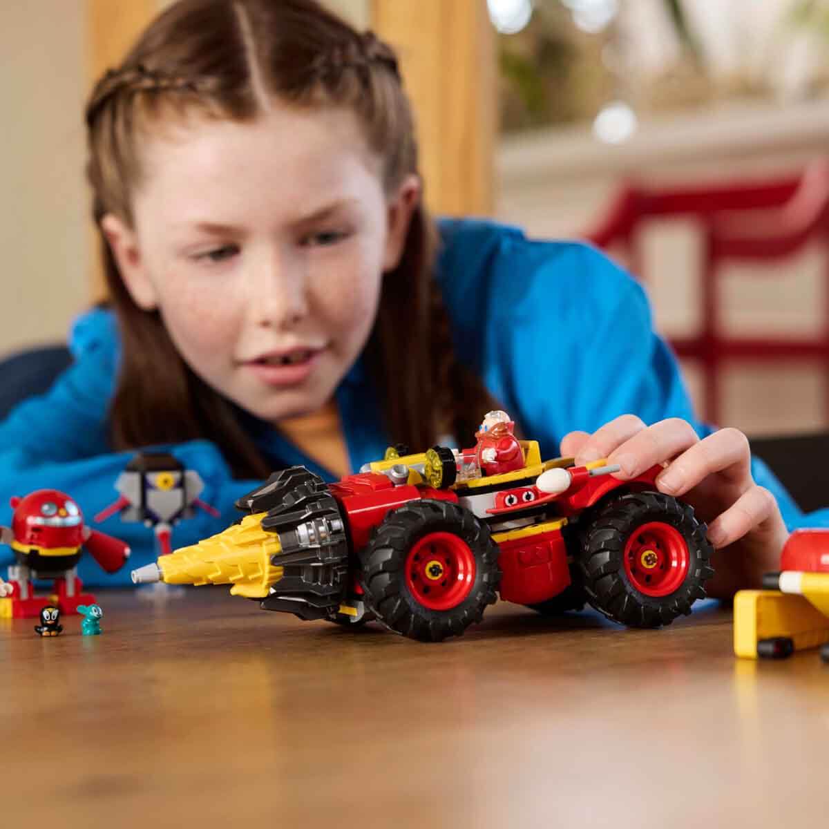 undefined - 4f8c4_LEGO_Sonic_the_Hedgehog_Super_Sonic_Egg_Drillstera.jpg