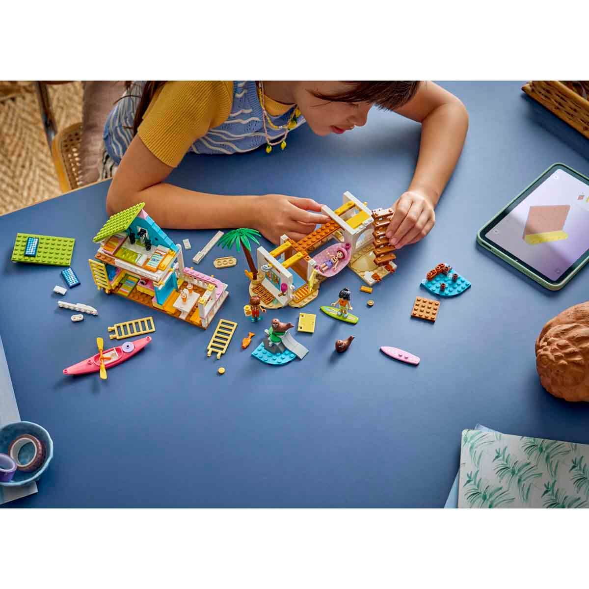undefined - 4fadf_LEGO_Friends_Fok_Balikli_Yazlik_Ev_42699_.jpg
