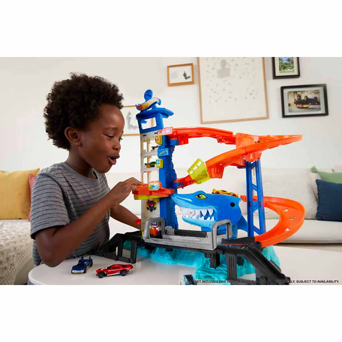undefined - 500ea_Hot_Wheels_City_Kopek_Baligindan_Kacis_HDP06.jpg
