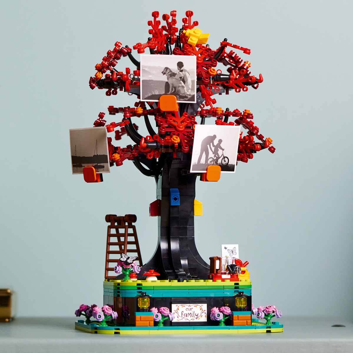 undefined - 52b20_LEGO_Ideas_Aile_Agaci_21346_.jpg