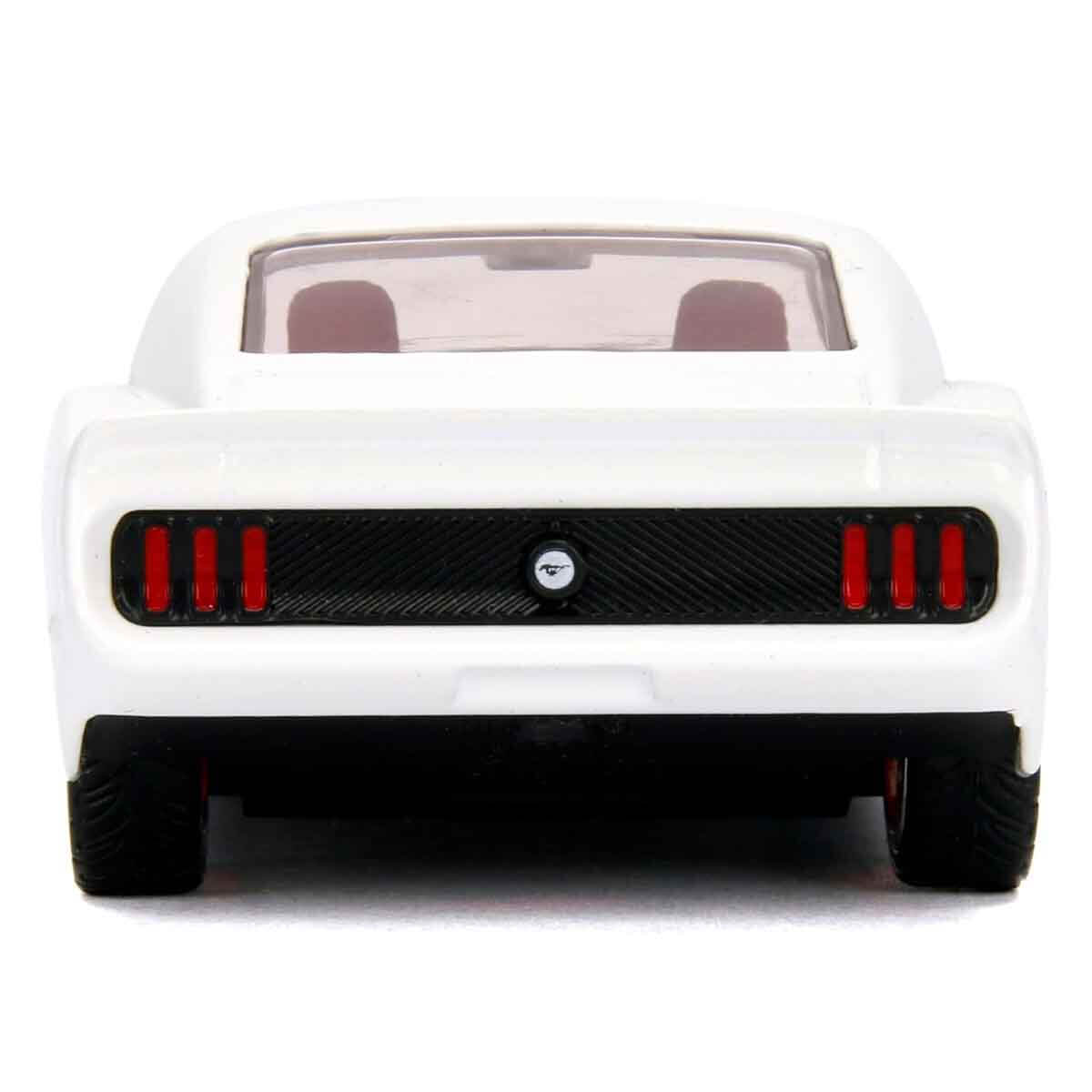undefined - 54e4f_1:32_Fast_amp__Furious_Model_Arabalar_.jpg