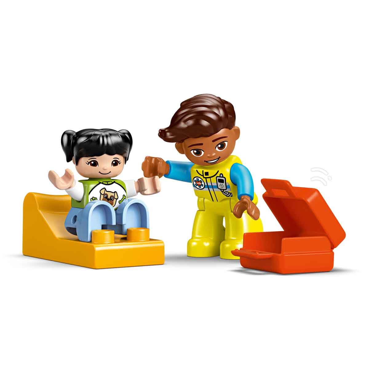 undefined - 55849_LEGO_DUPLO_Ambulans_ve_Surucu_10447_.jpg