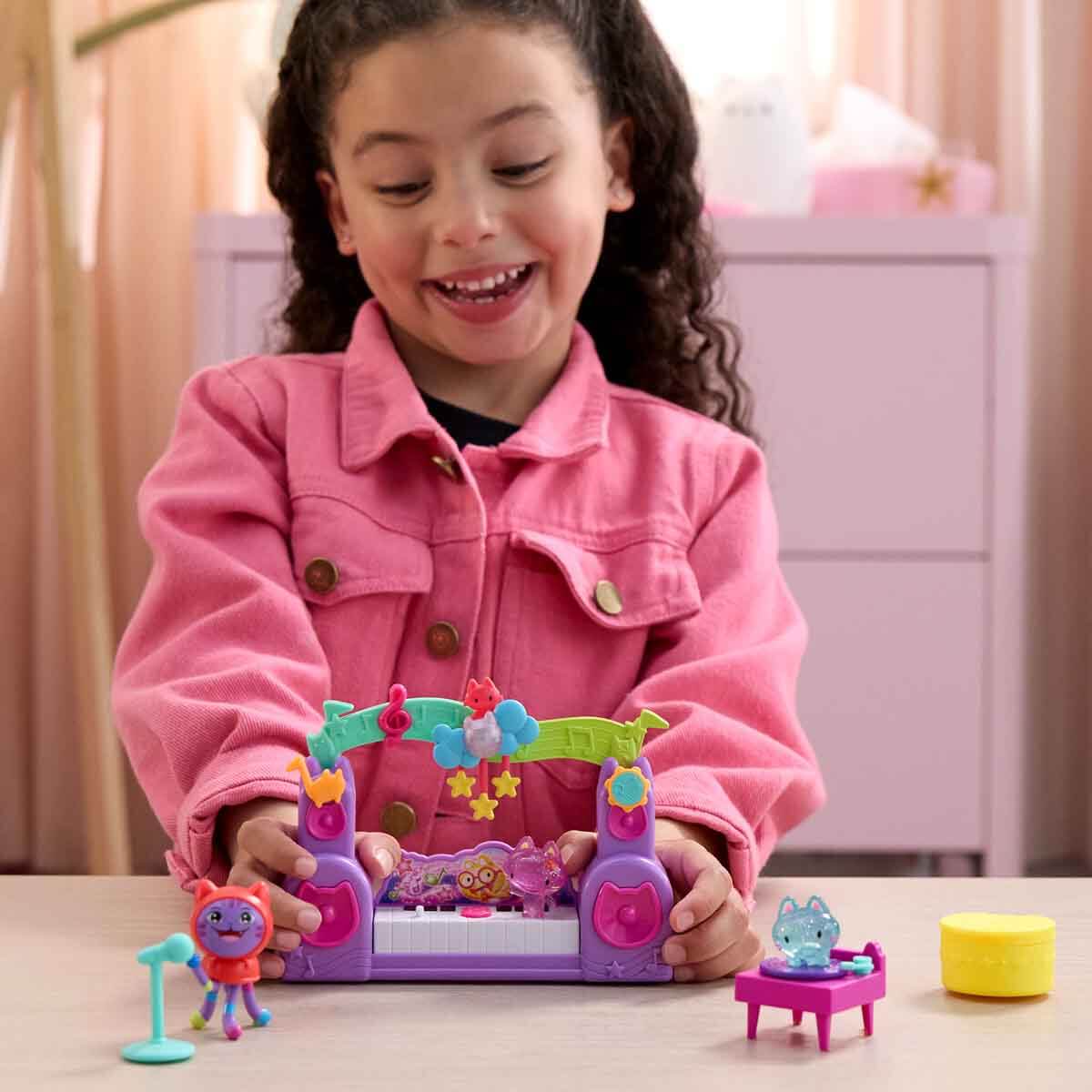 undefined - 55e4f_Gabby___s_Dollhouse_Parti_Oyun_Seti_.jpg