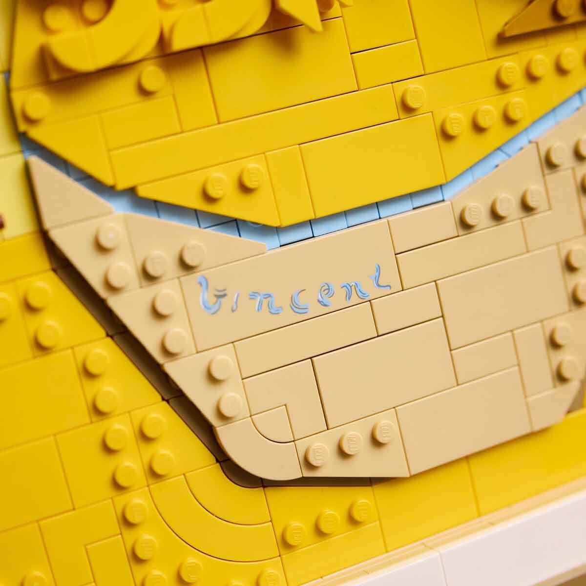 undefined - 56ea9_LEGO_Art_Vincent_van_Gogh_.jpg