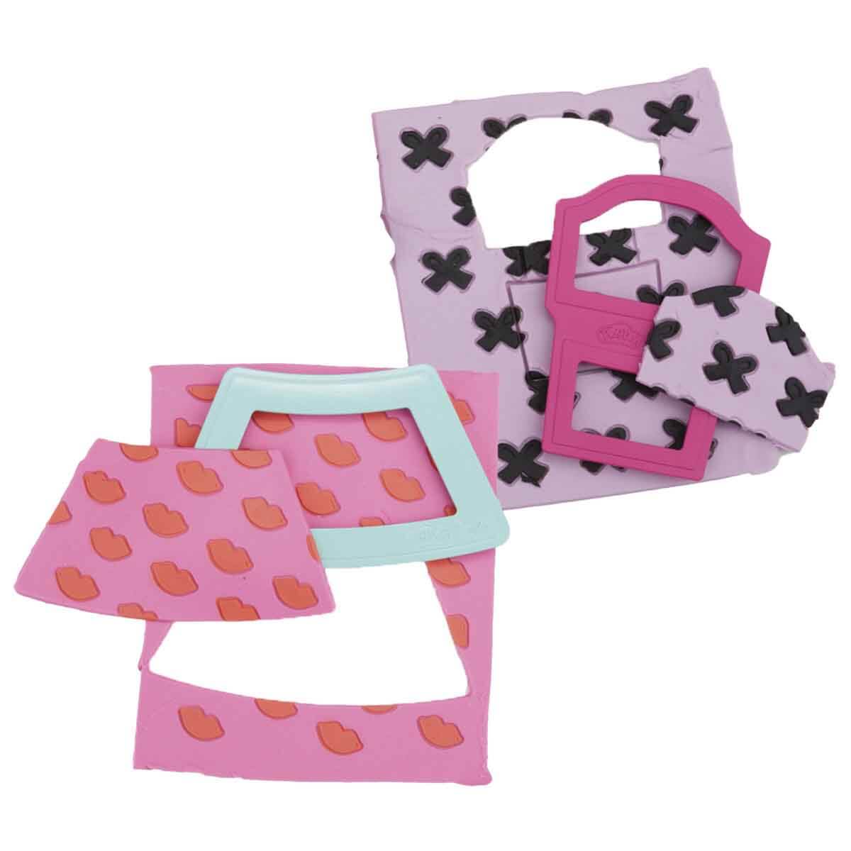 undefined - 57e88_Play_Doh_Barbie_Tasarimci_Moda_Gosterisi_Oyun_Hamu.jpg