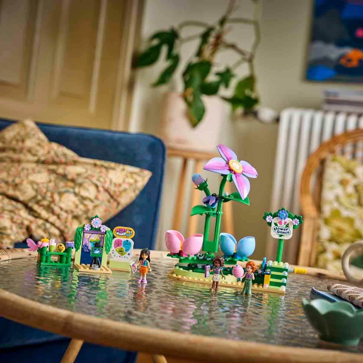 undefined - 58834_LEGO_Friends_Donen_Cicek_ve_Peri_Fincani_.jpg