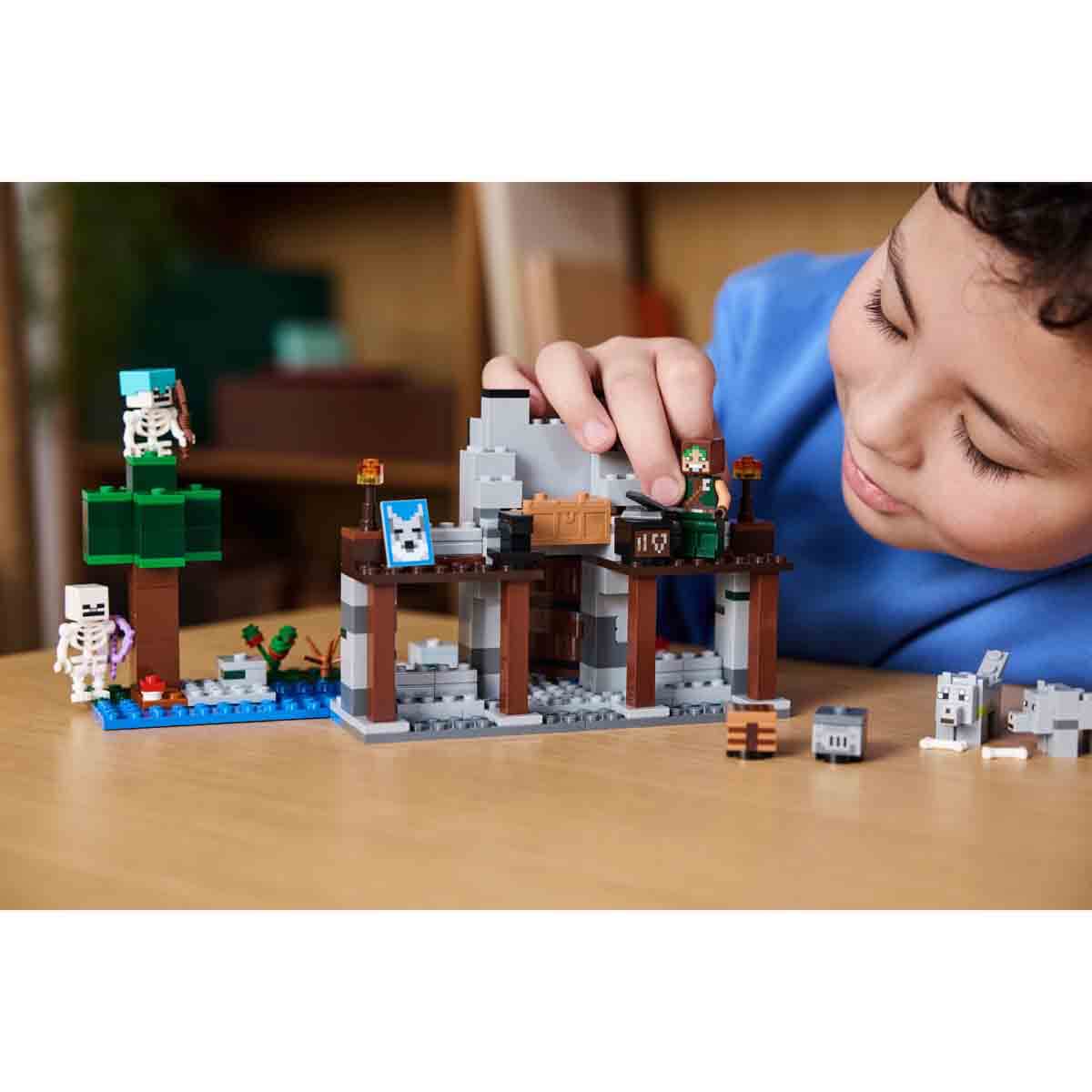 undefined - 58d48_LEGO_Minecraft_Kurt_Kalesi_21261_.jpg