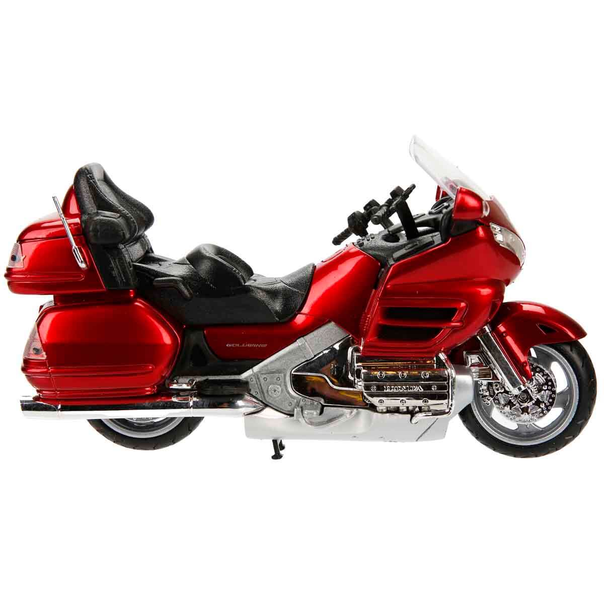 undefined - 5b5d2_1:12_Honda_Gold_Wing_2010_Motor_.jpg