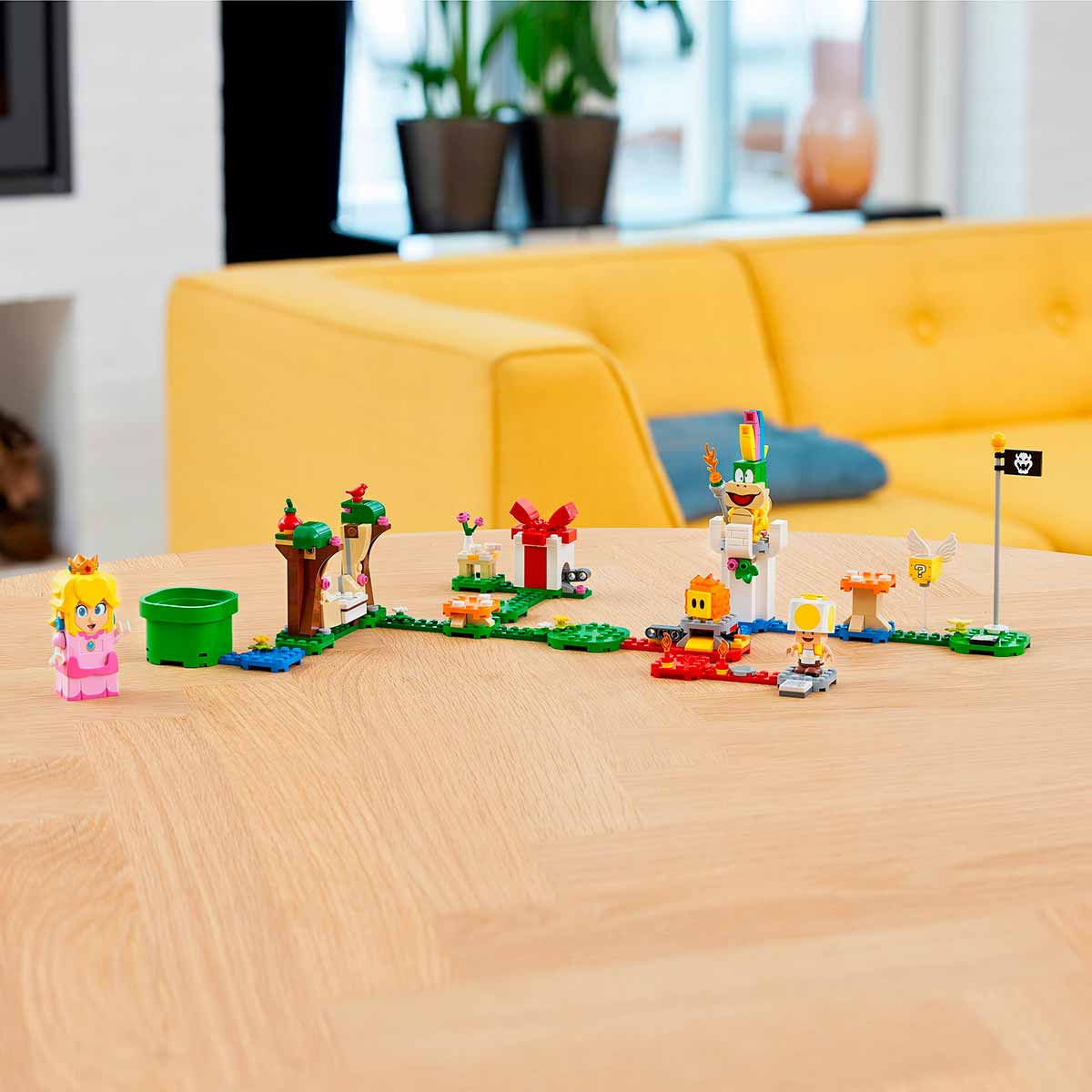 undefined - 5c1ae_LEGO_Super_Mario_Peach_ile_Maceraya_Baslangic_Seti.jpg