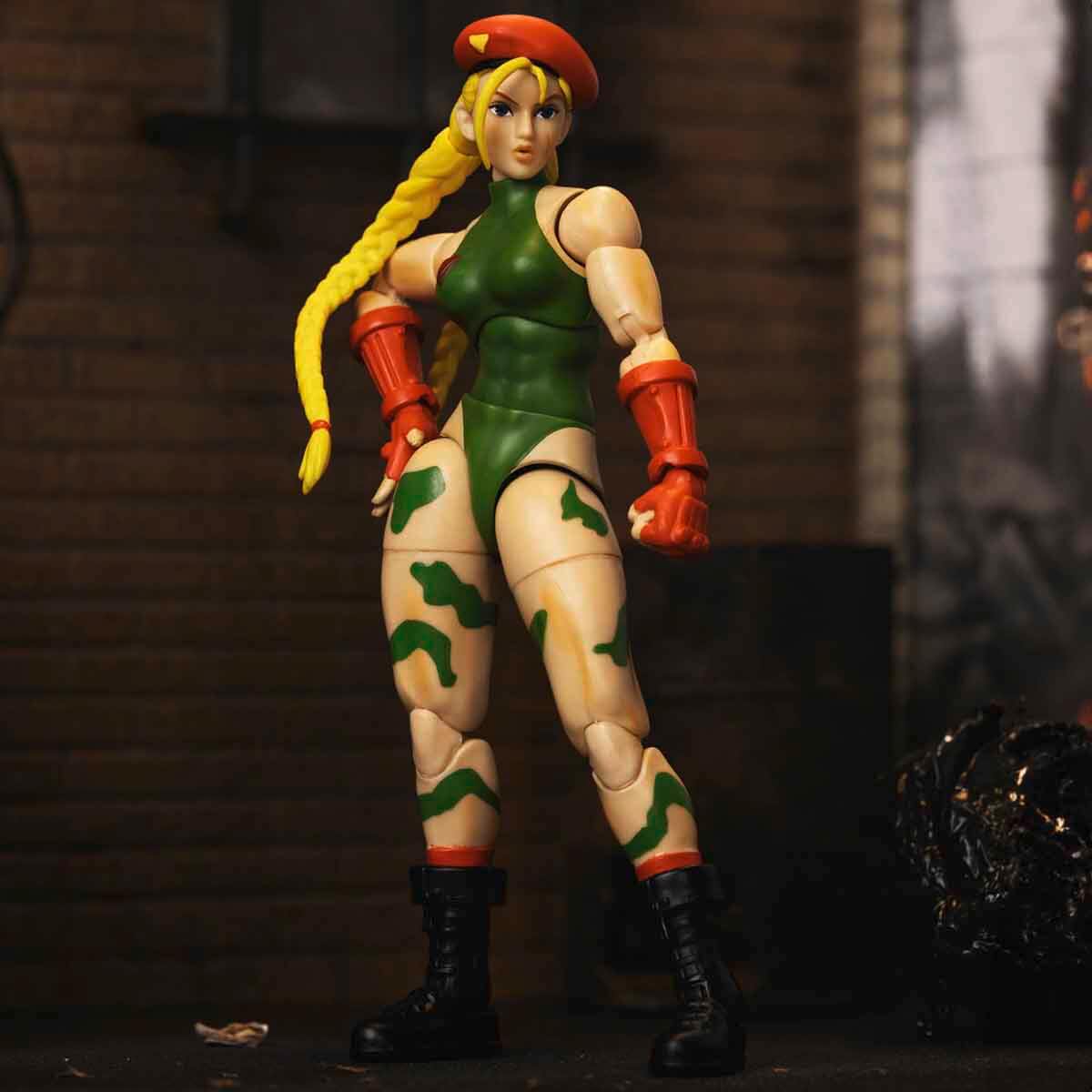 undefined - 5c229_Street_Fighter_2_Cammy_White_Eklemli_Figur.jpg