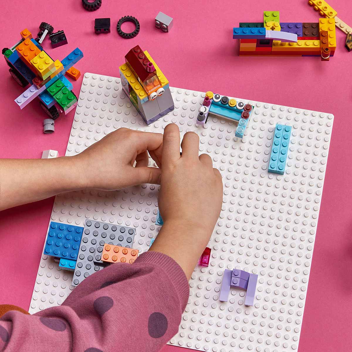 undefined - 5d9e7_LEGO_Classic_Beyaz_Plaka_11026.jpg