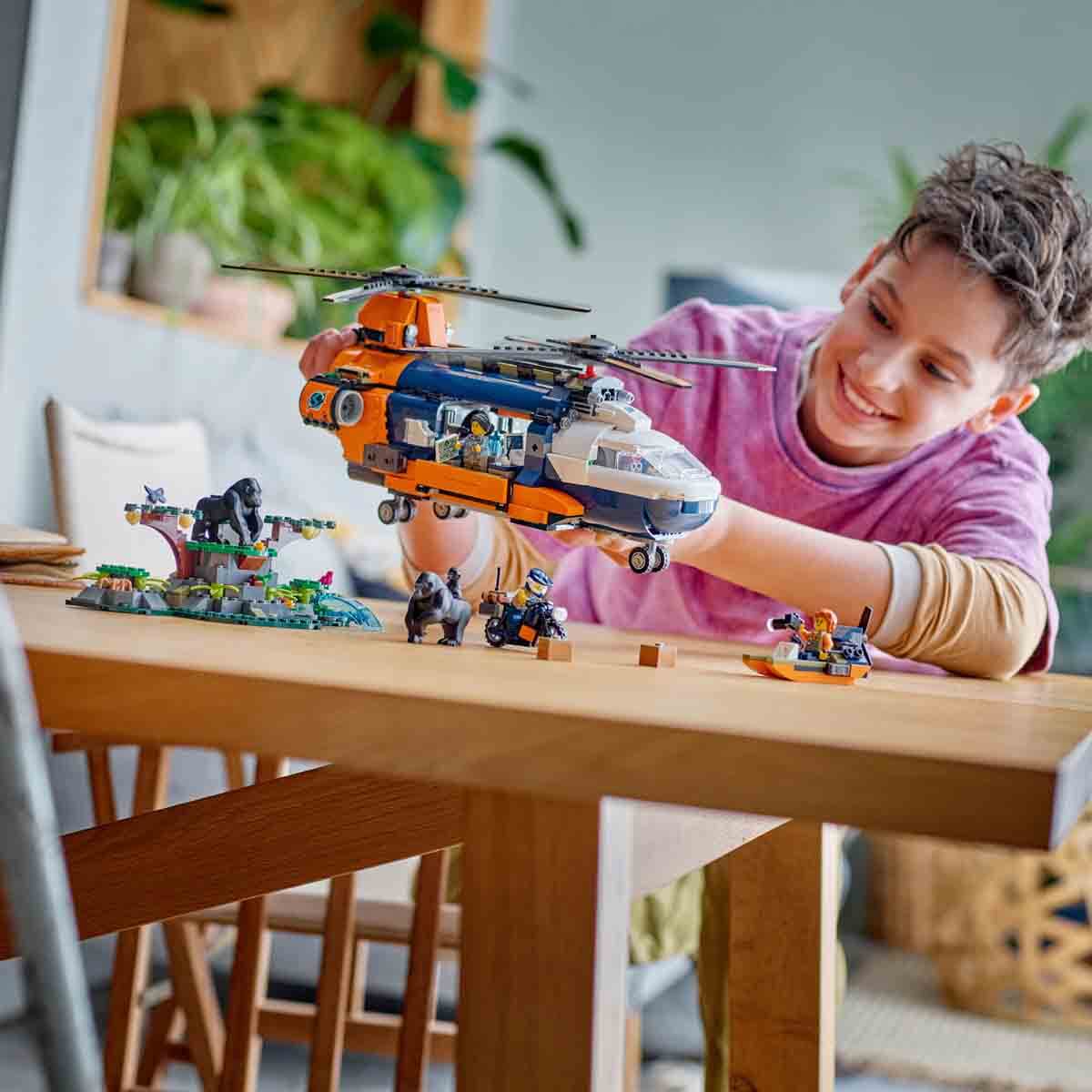 undefined - 5ede9_LEGO_City_Orman_Kasifinin_Helikopteri_Kamp_Yerinde.jpg