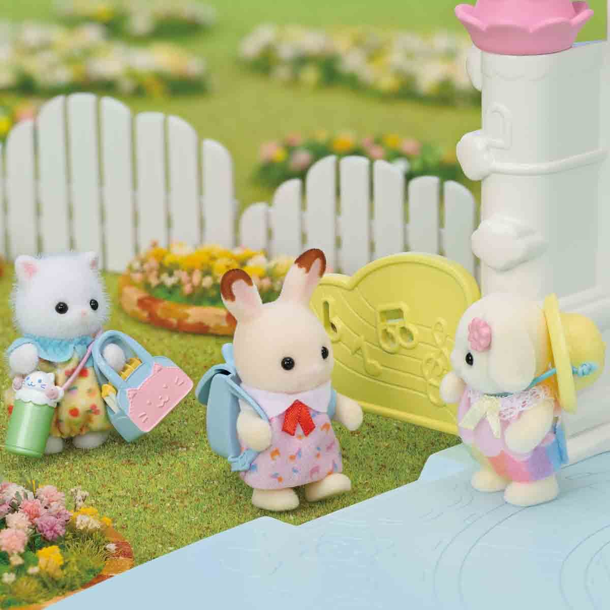 undefined - 5fb51_Sylvanian_Families_Anaokulu_Arkadaslari_Yol_Arkada.jpg