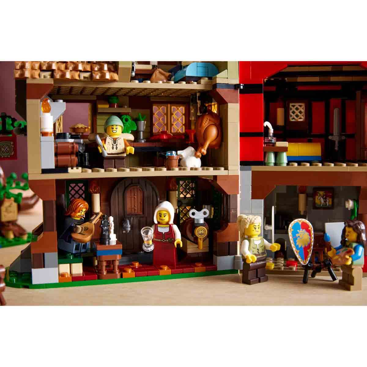 undefined - 5fc59_LEGO_Icons_Ortacag_Kasabasi_Meydani_10332_.jpg