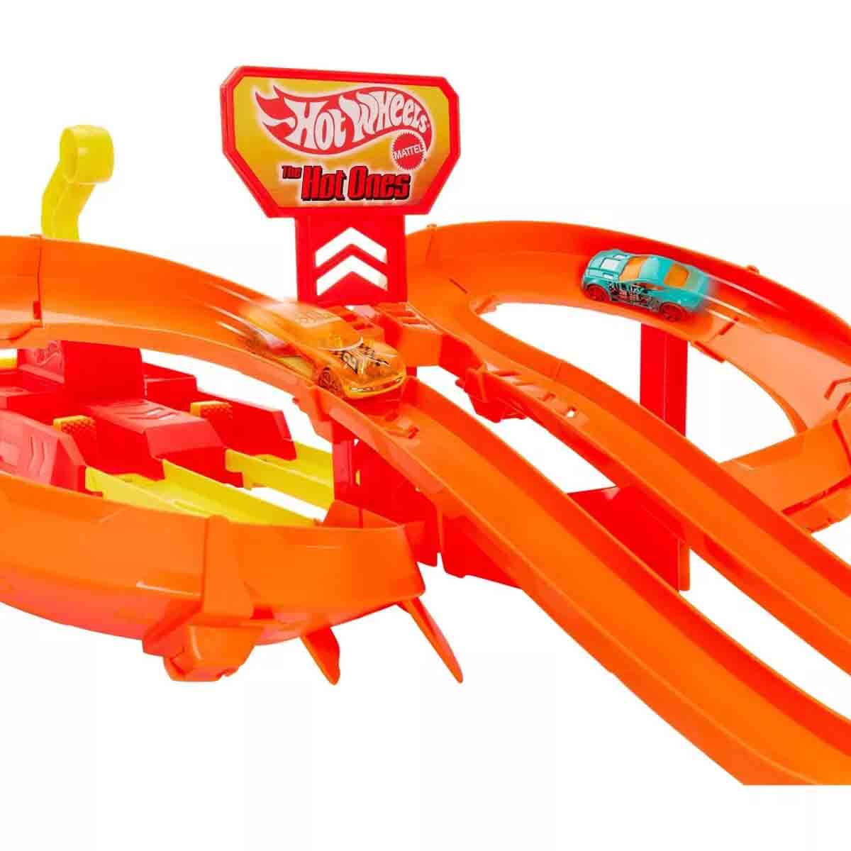 undefined - 610db_Hot_Wheels_Hot_Ones_Otoyol_Oyun_Seti_JFD11.jpg