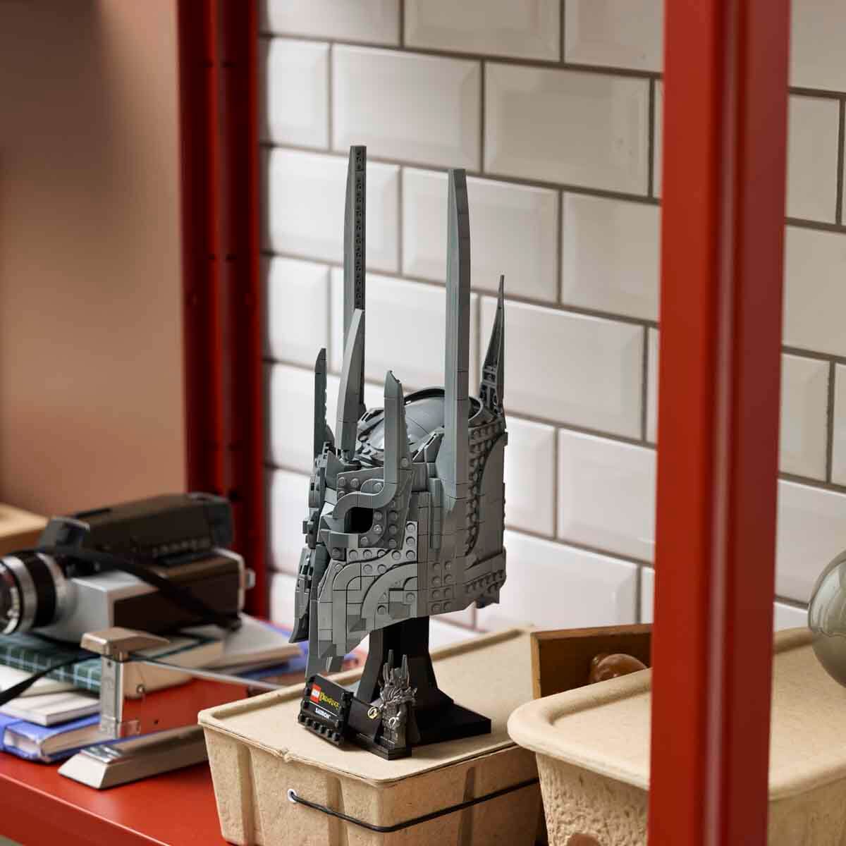 undefined - 6148d_LEGO_Icons_Yuzuklerin_Efendisi_Sauronun_Migferi_11.jpg