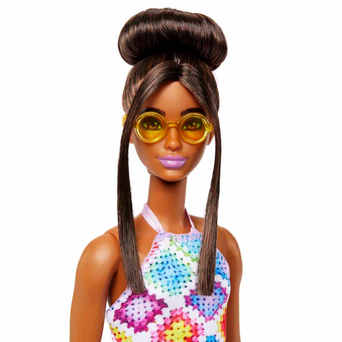 undefined - 61a80_Topuz_Sacli_ve_Orgu_Elbiseli_Barbie_Fashionistas_B.jpg