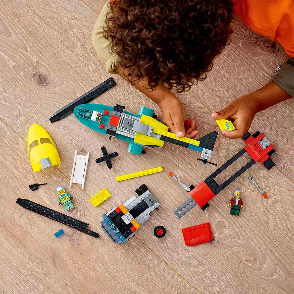 undefined - 61ea2_LEGO_City_Kurtarma_Helikopteri_Nakliyesi_60343.jpg