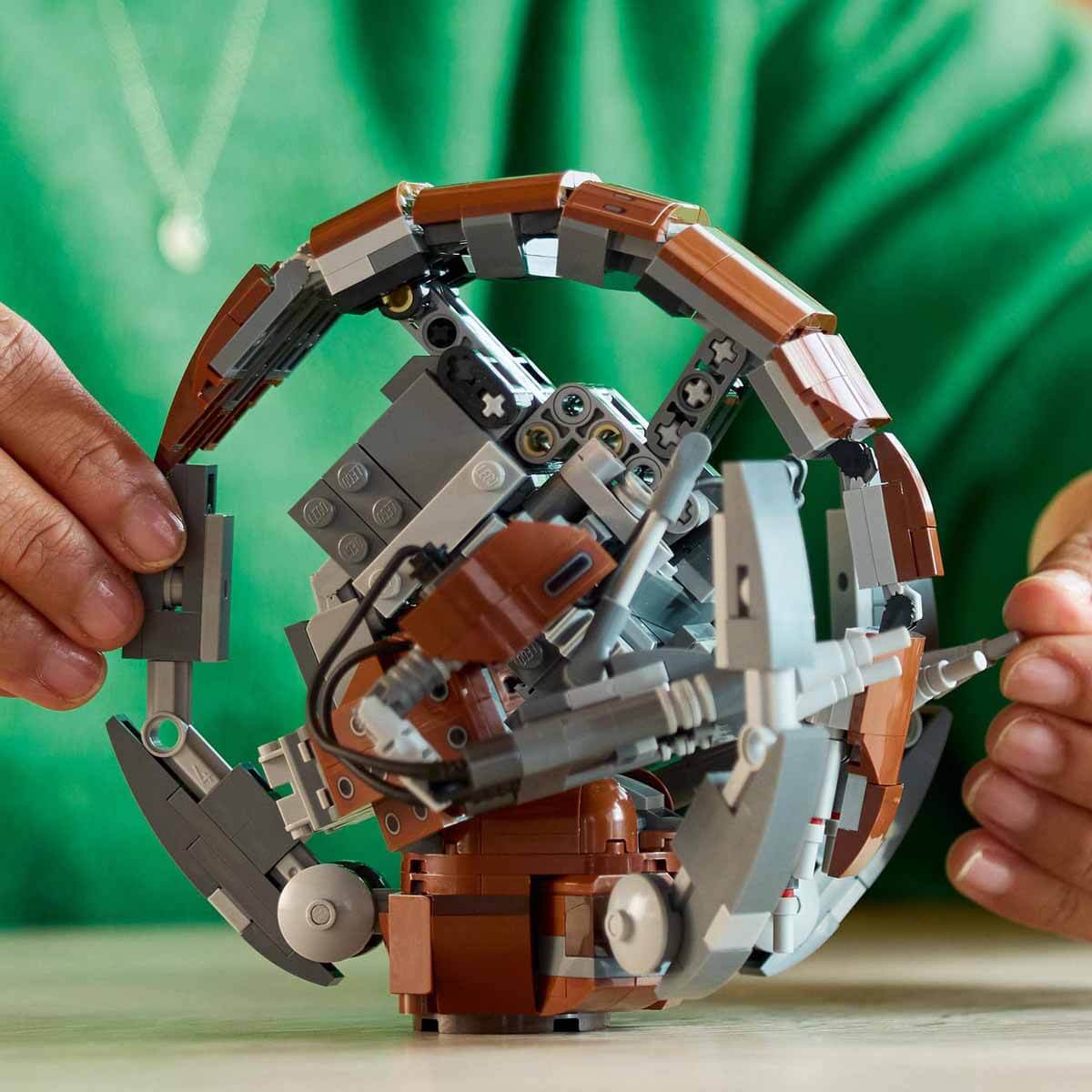 undefined - 653cd_LEGO_Star_Wars_Droideka_75381.jpg