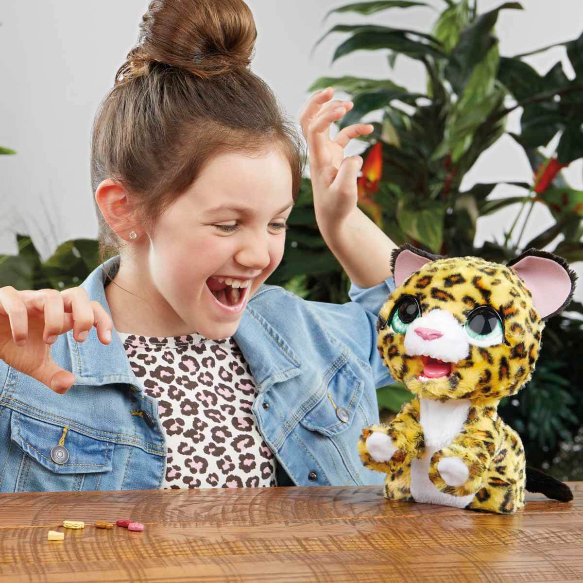 undefined - 664e0_FurReal_Minik_Vahsi_Dostum_Leopar_Lolly_F4394.jpg