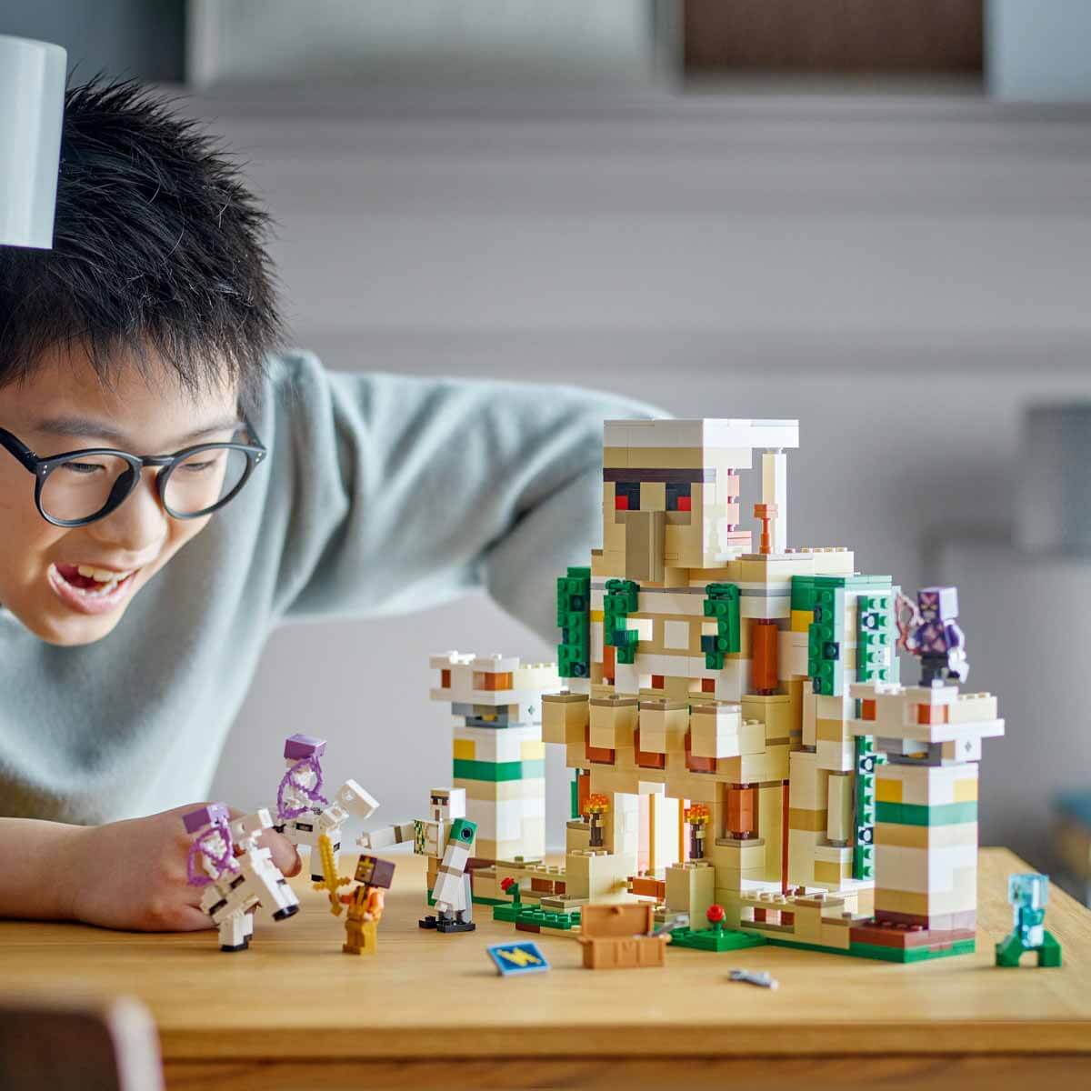 undefined - 67624_LEGO_Minecraft_Demir_Golemi_Kalesi_21250.jpg