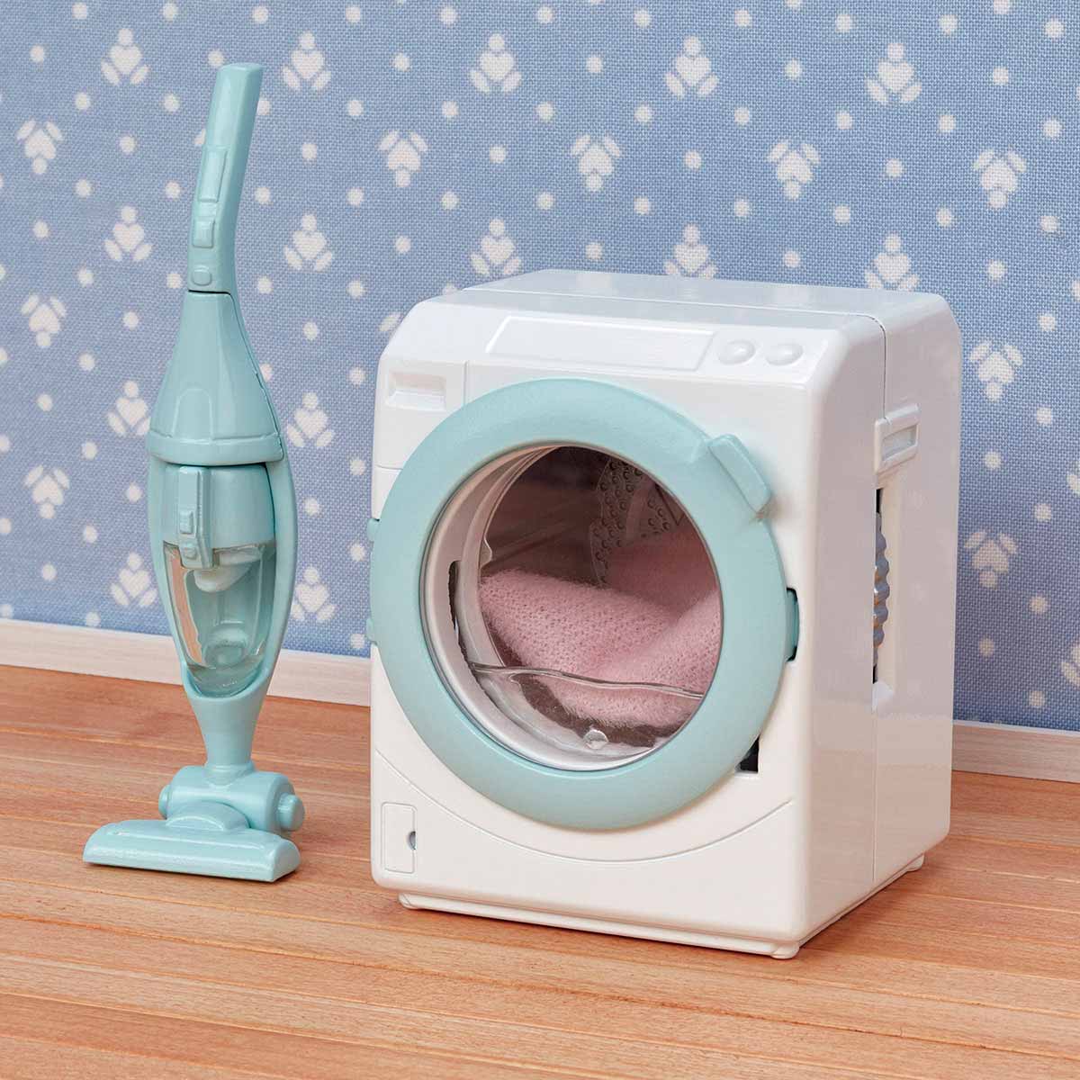 undefined - 67777_Sylvanian_Families_Camasir_Makinesi_ve_El_Supurges.jpg