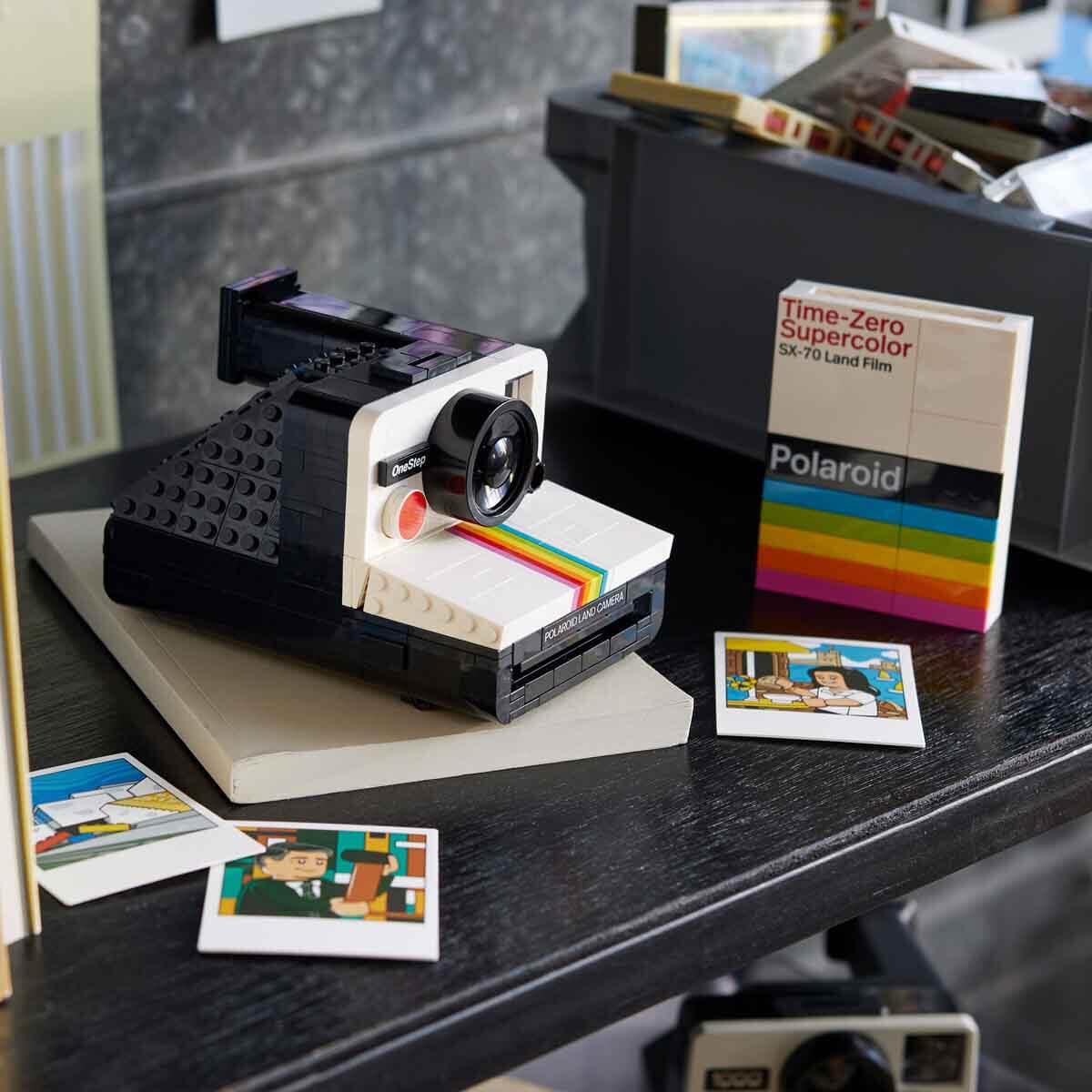 undefined - 689f0_LEGO___Ideas_Polaroid_OneStep_SX-70_Kamera_21345_.jpg