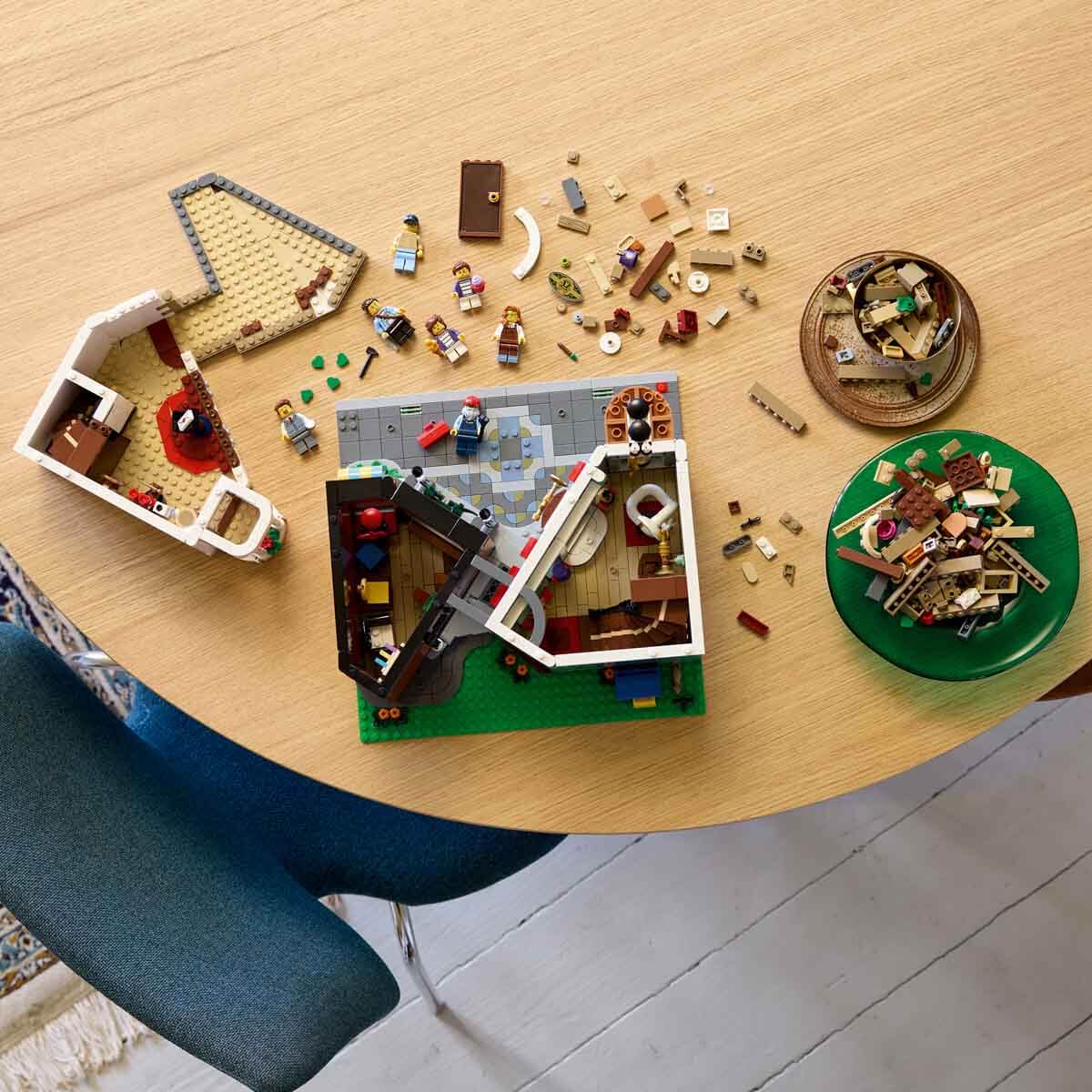 undefined - 69976_LEGO_Icons_Alisveris_Caddesi_11371_.jpg