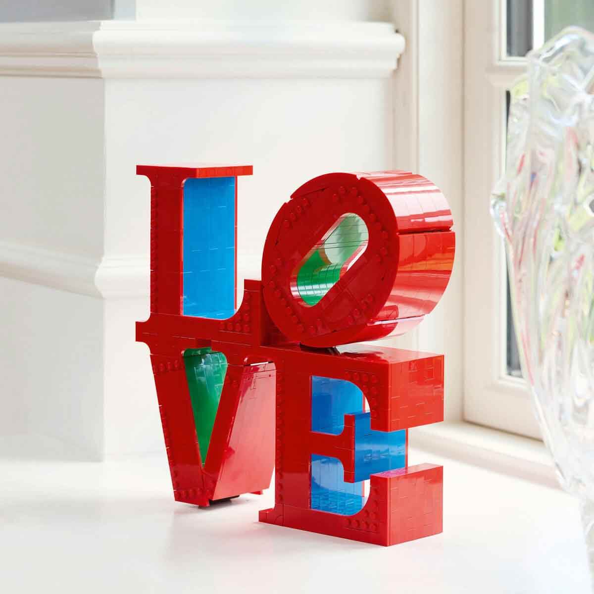 undefined - 69cf6_LEGO_Art_LOVE_31214.jpg