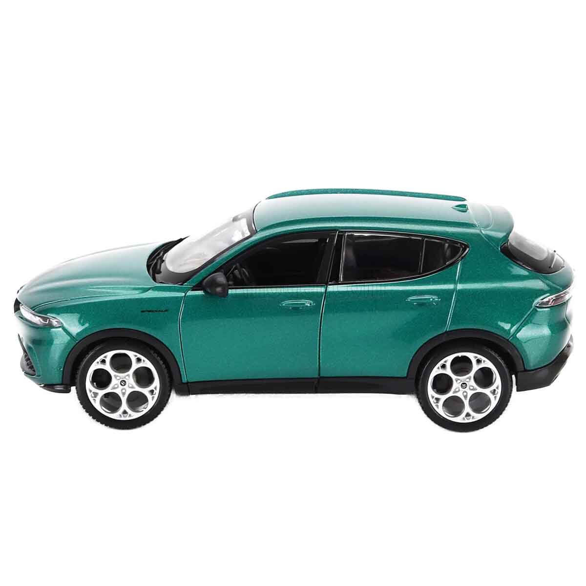 undefined - 6ae9b_1_24_Alfa_Romeo_Tonale_Model_Araba.jpg