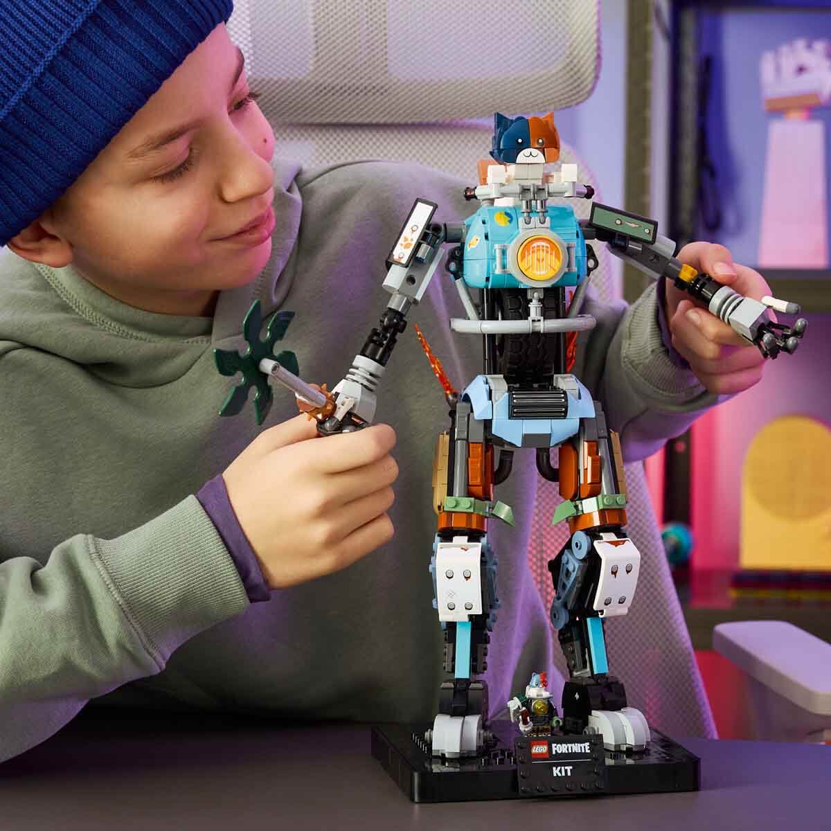 undefined - 6c479_LEGO_Fortnite_PISIKOPAT_77081.jpg