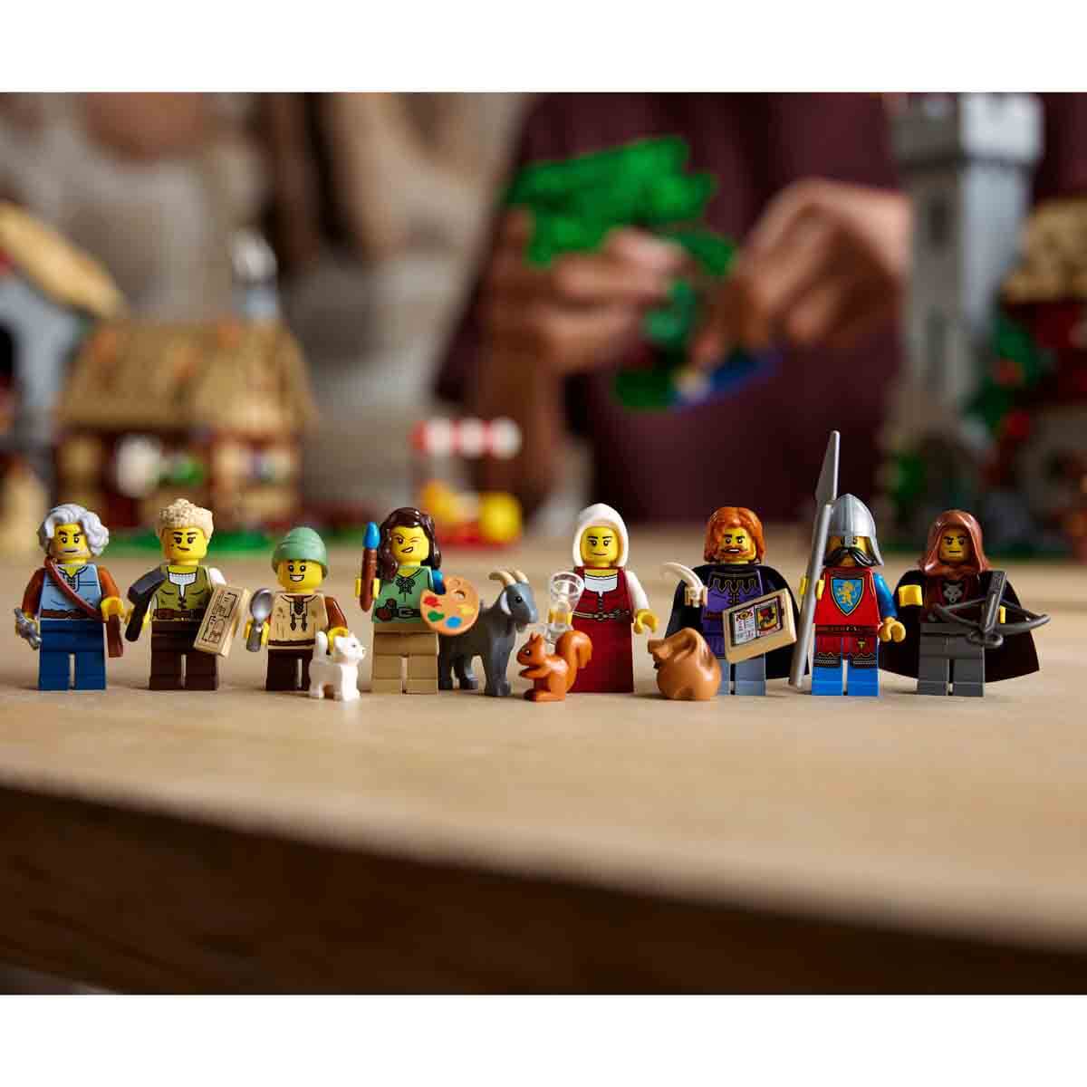 undefined - 6e3d9_LEGO_Icons_Ortacag_Kasabasi_Meydani_10332_.jpg