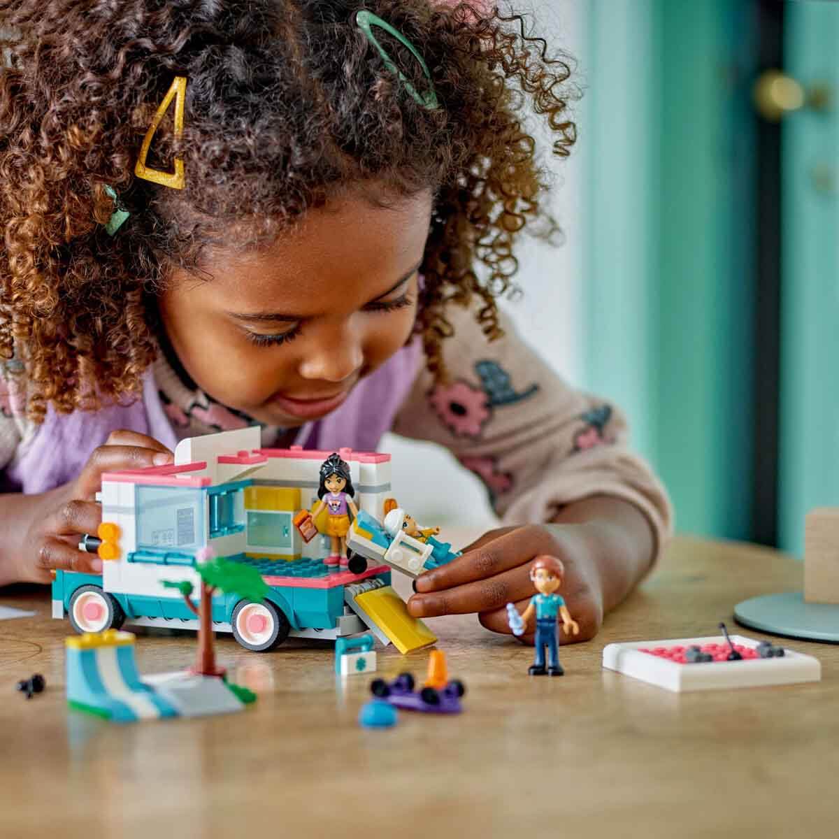 undefined - 6f7d8_LEGO___Friends_Heartlake_City_Hastane_Ambulansi_42.jpg