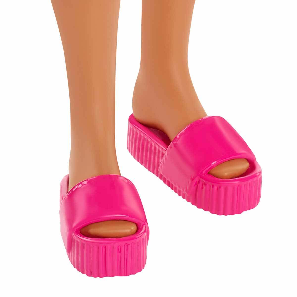 undefined - 6fc2a_Barbie_Bebek_Serisi_GRB35.jpg