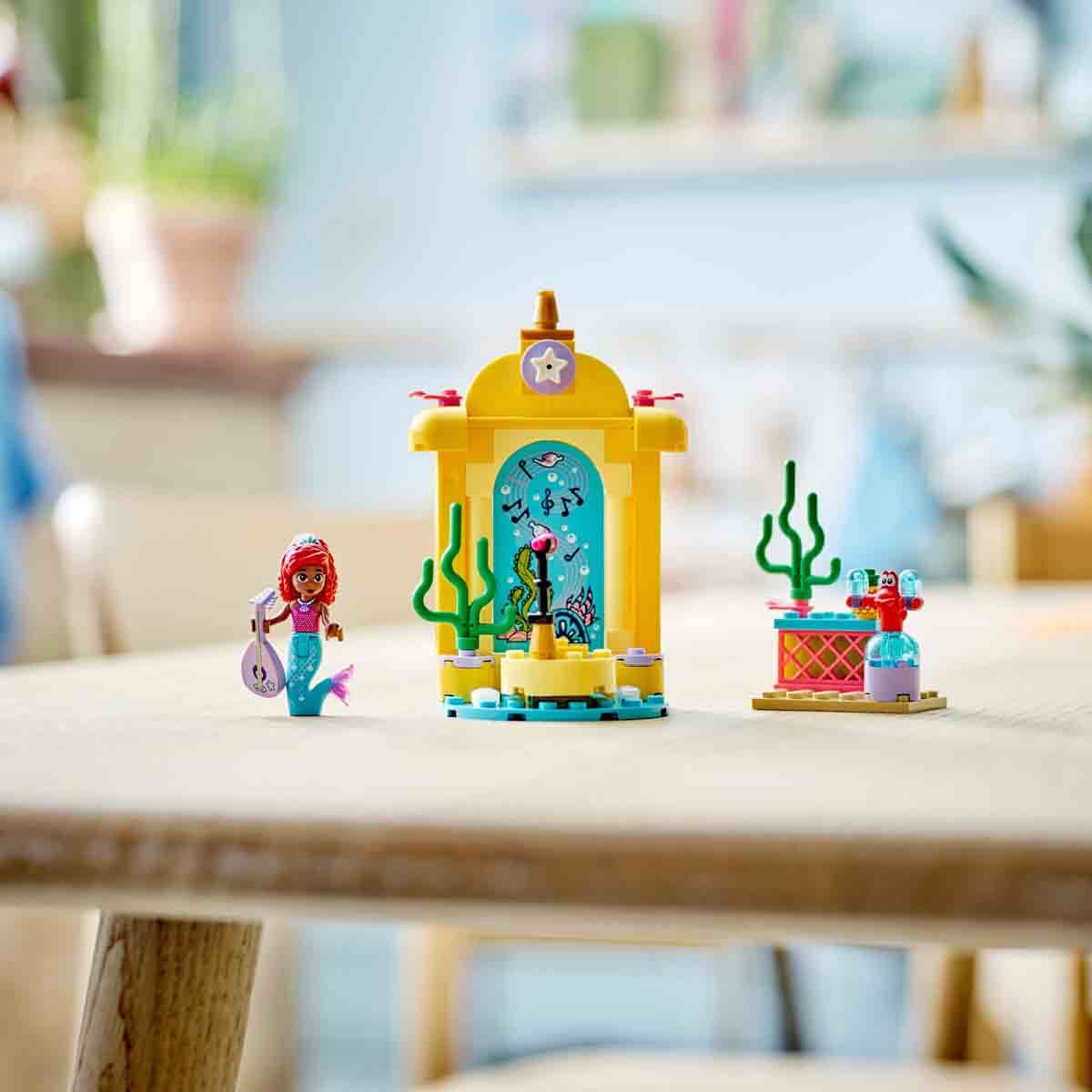 undefined - 70a22_LEGO_Disney_Princess_Arielin_Muzik_Sahnesi_43235_.jpg
