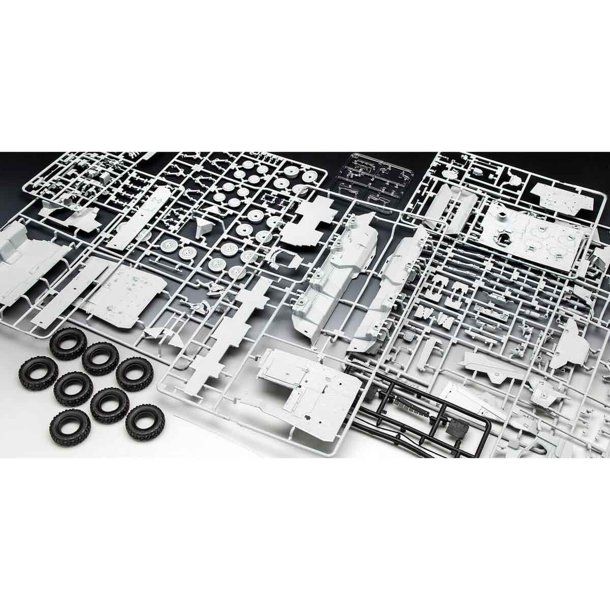 undefined - 72e62_Revell_135_GTK_Boxer_GTFz_VSO03343.jpg