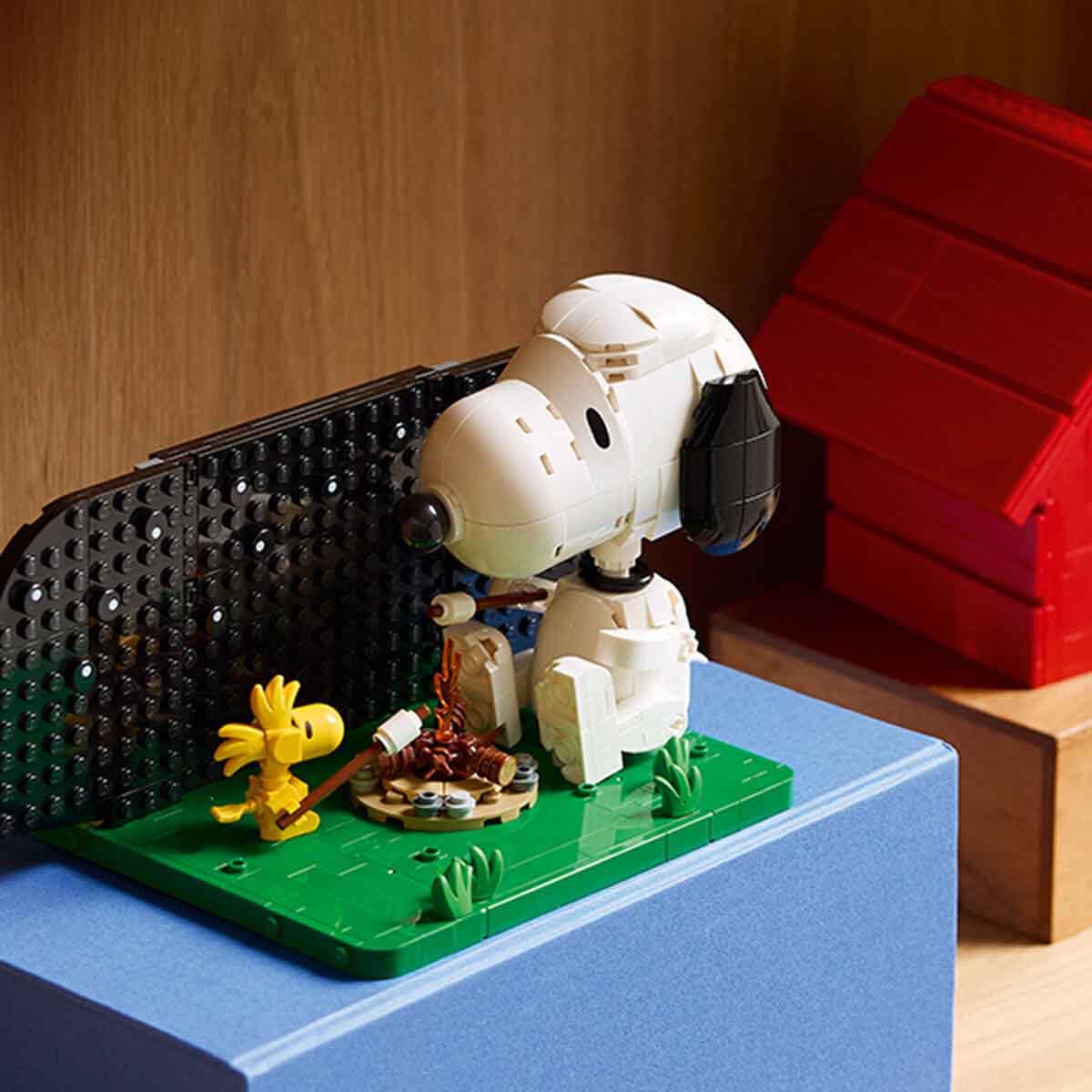 undefined - 73b9e_LEGO_Ideas_Peanuts__Snoopy___nin_Kopek_Kulubesi_21.jpg