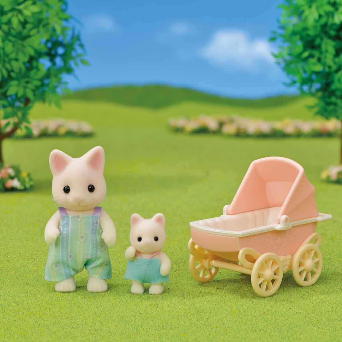 undefined - 77ac4_Sylvanian_Families_Cicekli_Kedi_Baba_ve_Bebek_Arab.jpg