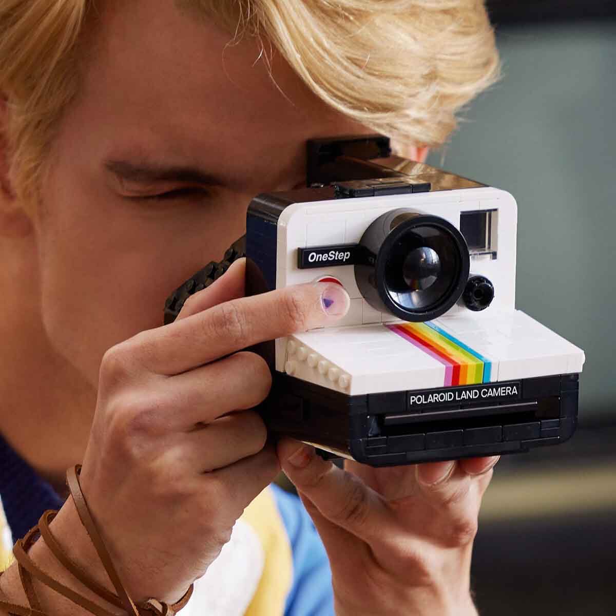 undefined - 7824a_LEGO___Ideas_Polaroid_OneStep_SX-70_Kamera_21345_.jpg
