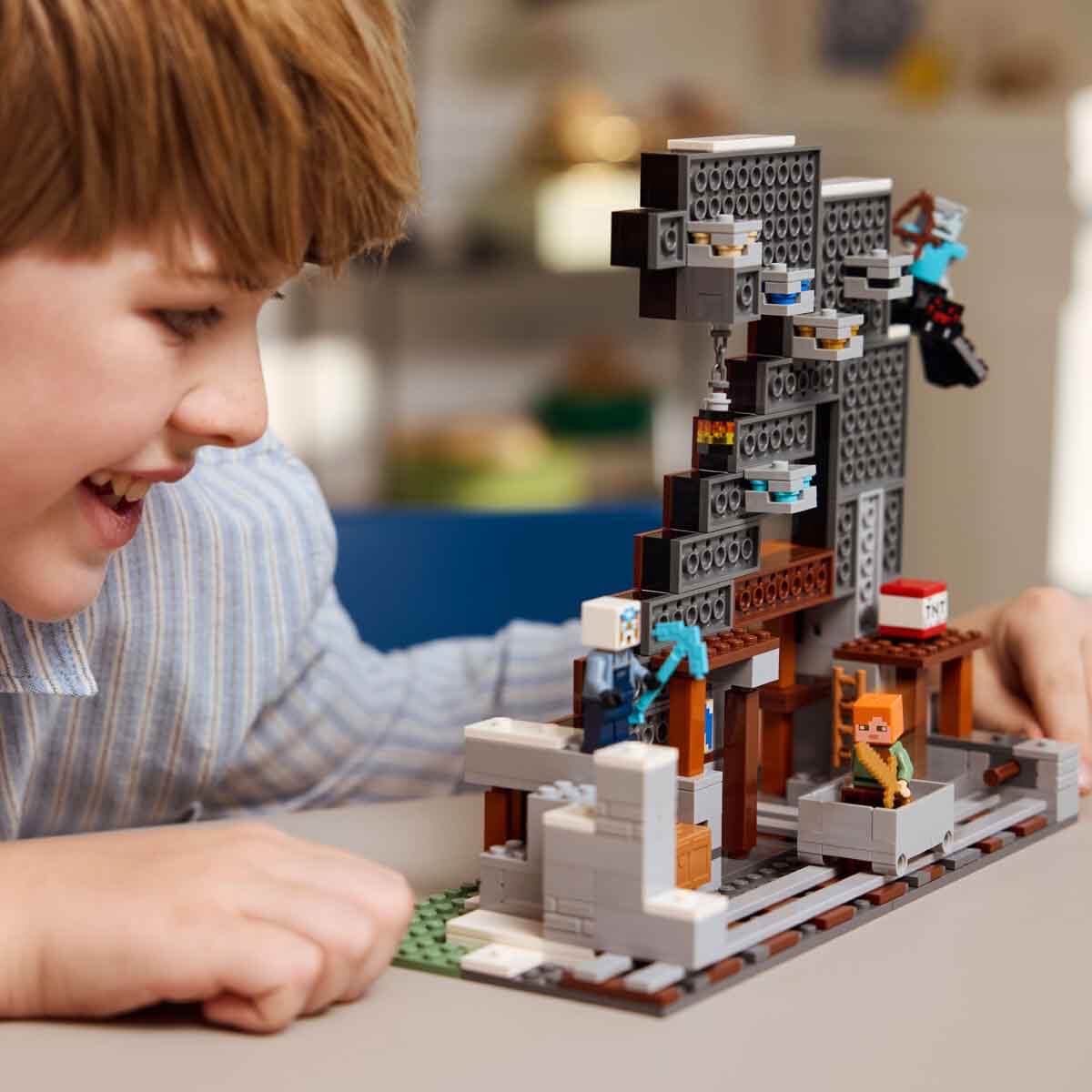 undefined - 78fbc_LEGO_Minecraft_Kazma_Madeni_21277_.jpg