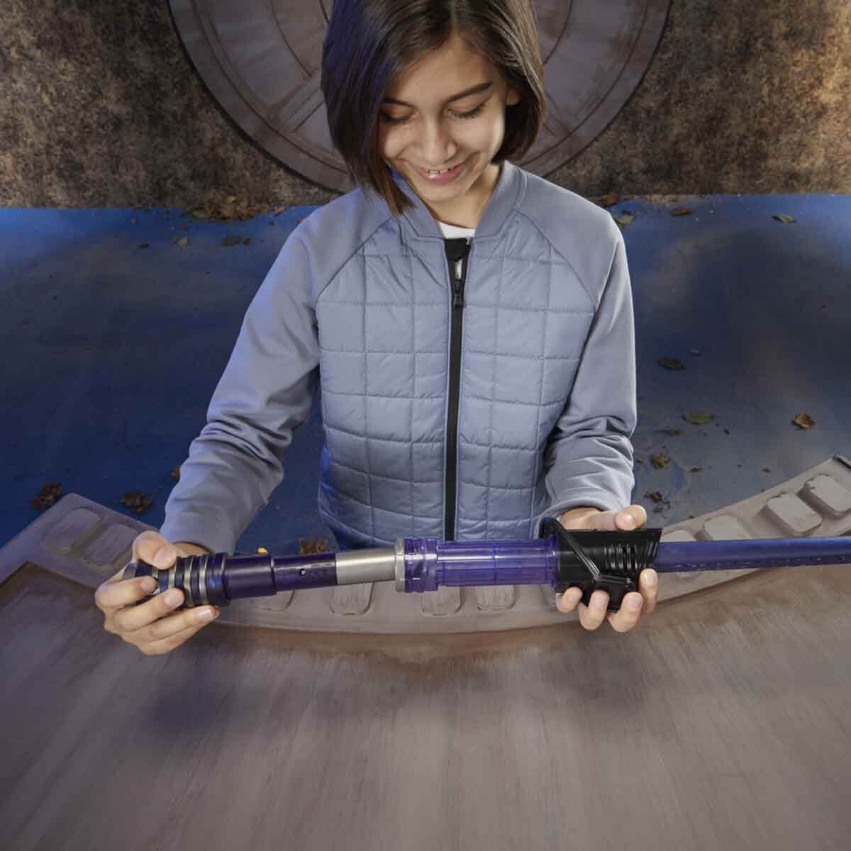 undefined - 7b650_Sesli_ve_Isikli_Star_Wars_Elektronik_Darksaber_Isi.jpg
