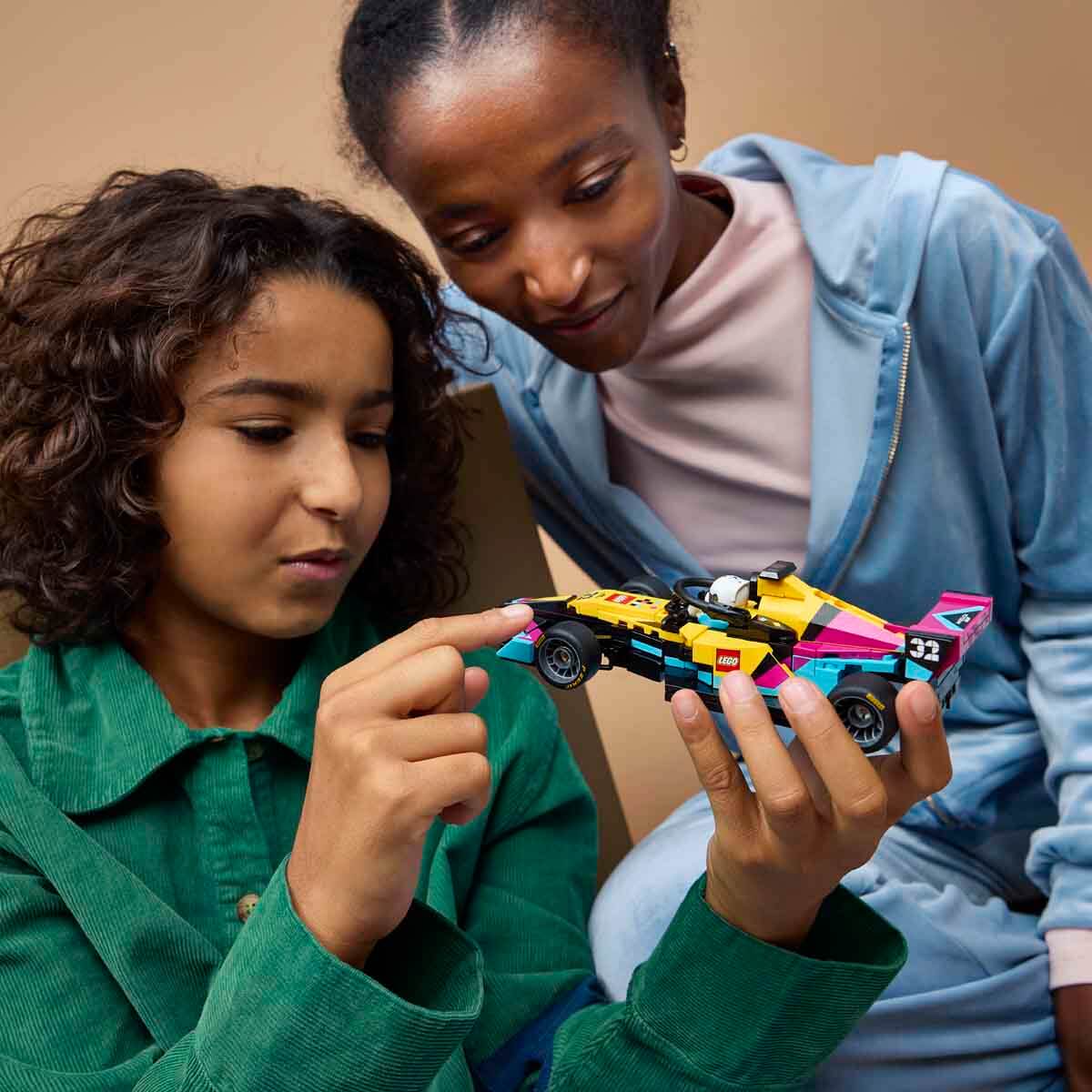 undefined - 7ba2e_LEGO_Speed_Champions_F1_ACADEMY_LEGO_Yaris_Arabasi.jpg