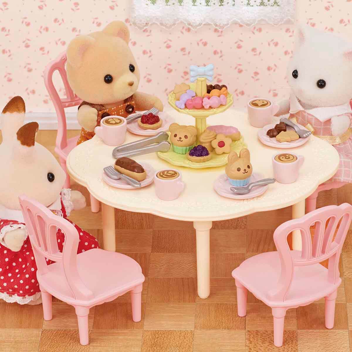 undefined - 7bb03_Sylvanian_Families_Tatli_Parti_Seti_.jpg