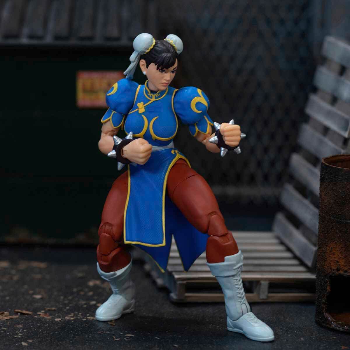 undefined - 7bc4b_Street_Fighter_2_Chun_Li_Figur.jpg