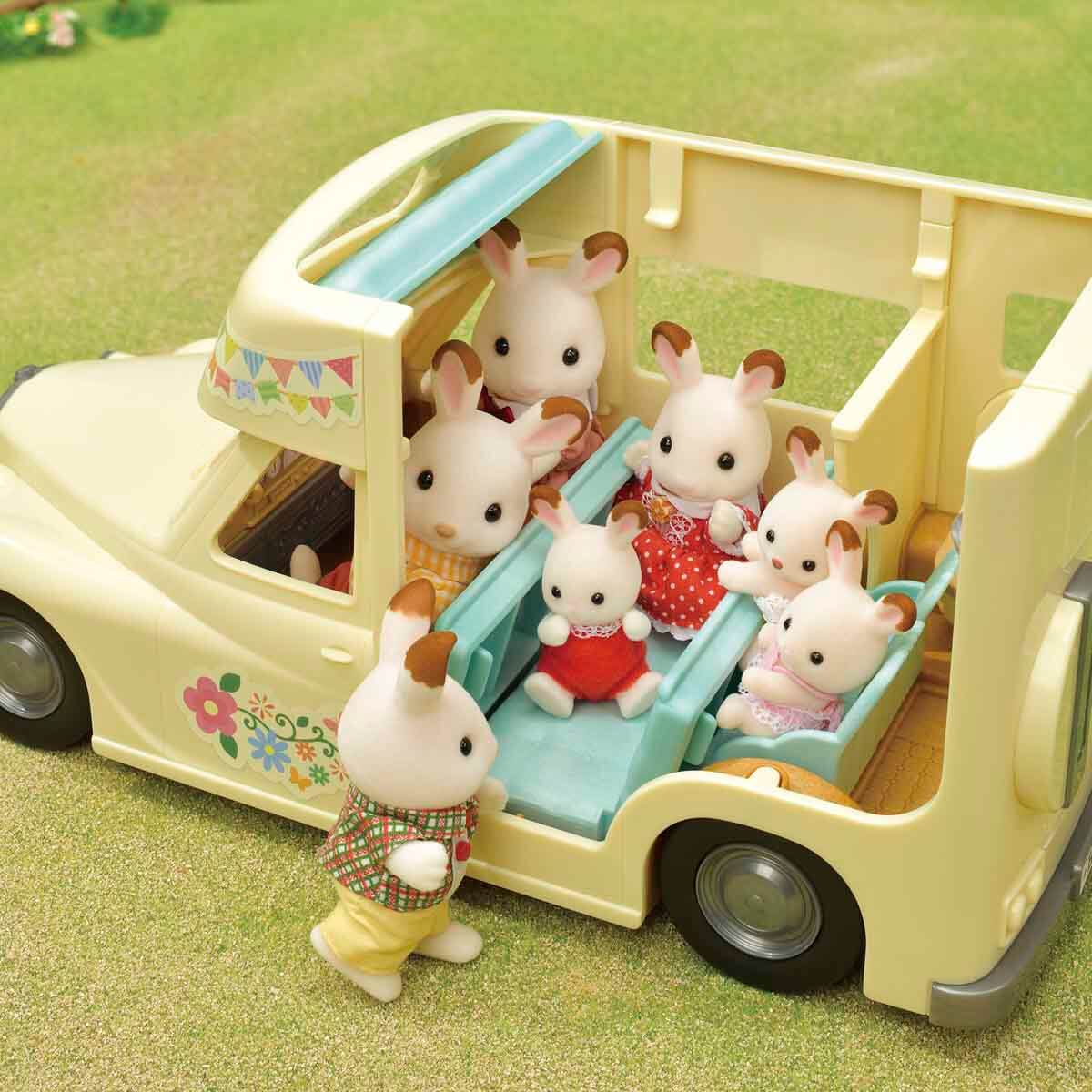 undefined - 7c442_Sylvanian_Families_Aile_Karavani_Oyun_Seti.jpg